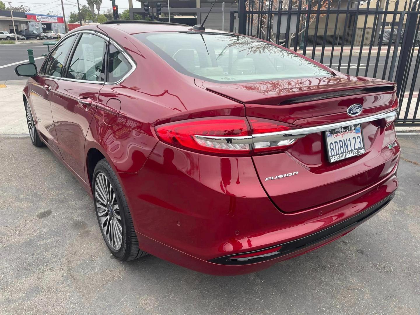 2018 RED /White Gold Ford Fusion Energi (3FA6P0SU8JR) , located at 744 E Miner Ave, Stockton, CA, 95202, (209) 944-5770, 37.956863, -121.282082 - PLUS TAXES AND FEES - Photo#9